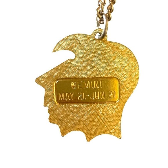 Vintage 1980's Gemini Zodiac Pendant & Chain Spartan Soldiers Gold Tone 18"L - Picture 3 of 5